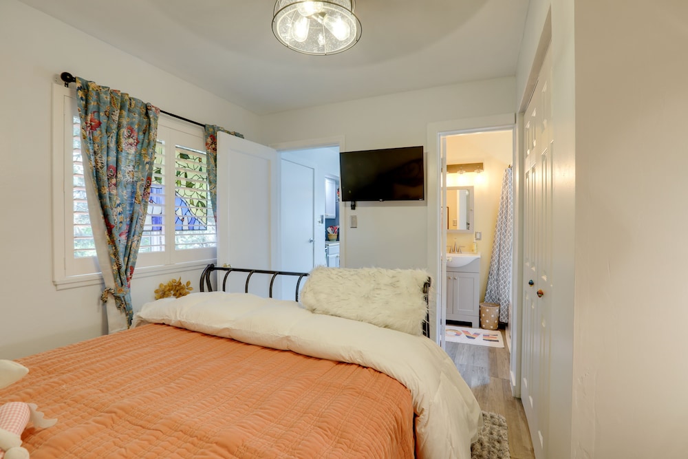 Reno Vacations - Cozy Reno Vacation Rental < 1 Mi to Midtown! - Property Image 22