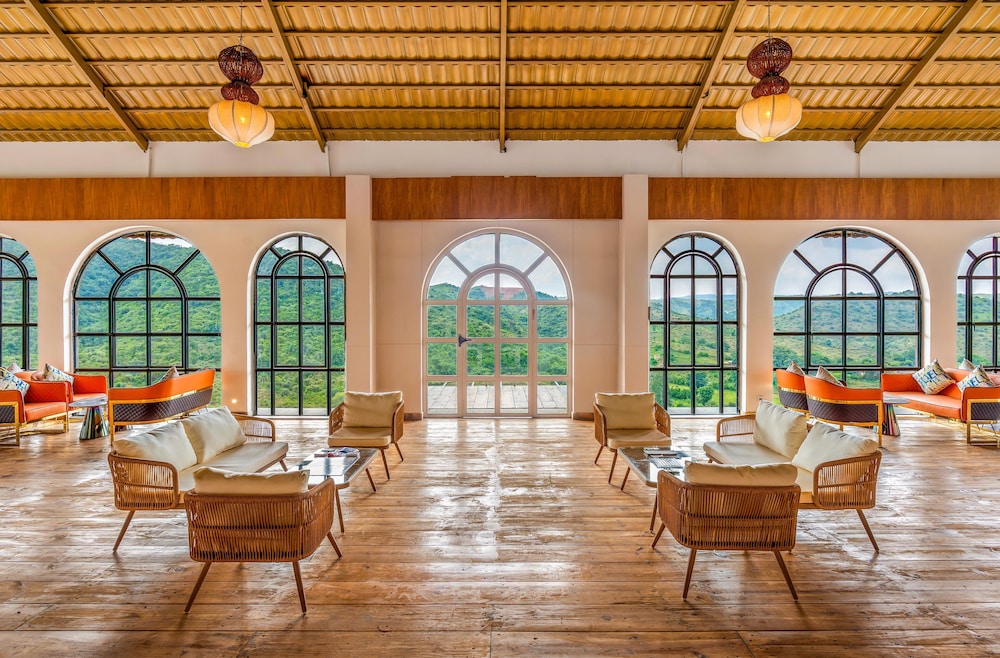 Nanda Hill Resorts