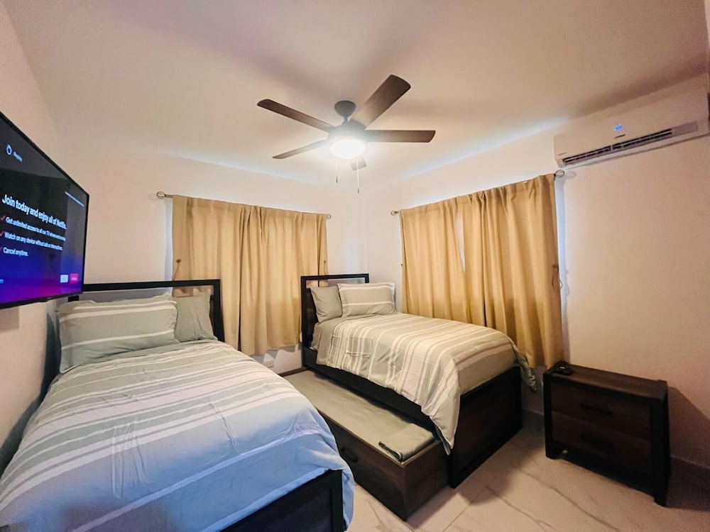 4BR 14 pax Twin Villa-Bbq & private pool