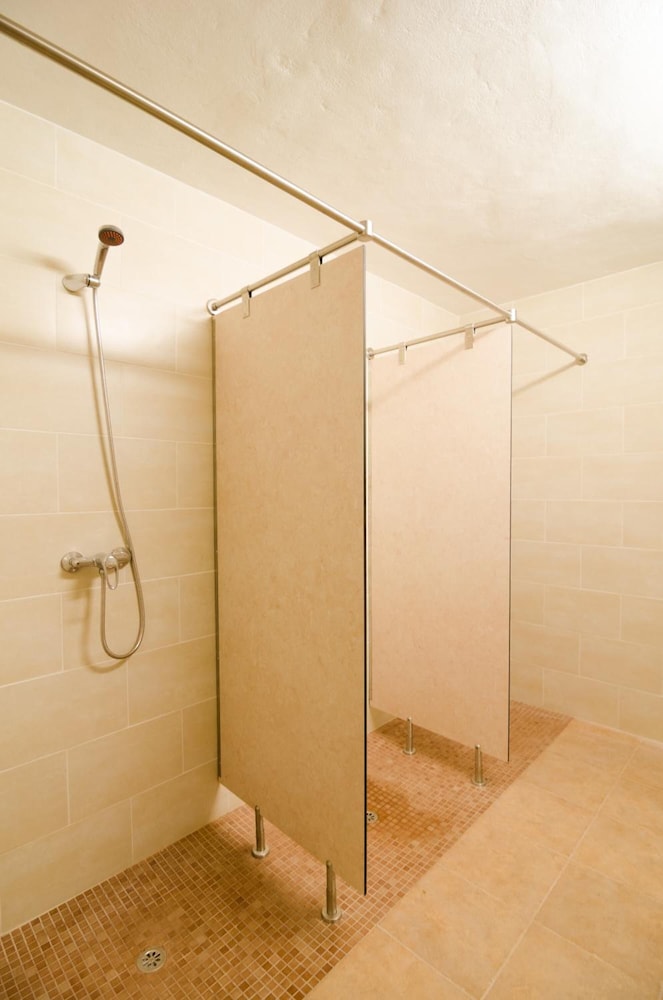 Embat alberg juvenil - Hostel