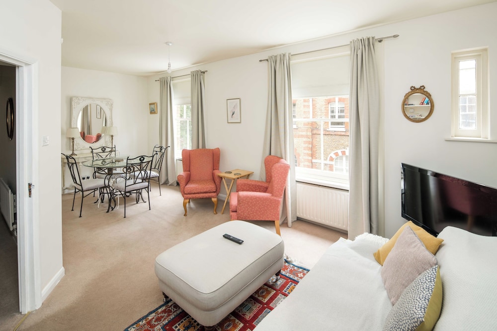 NEW Sleek 2BD Flat Oxford Street-Soho
