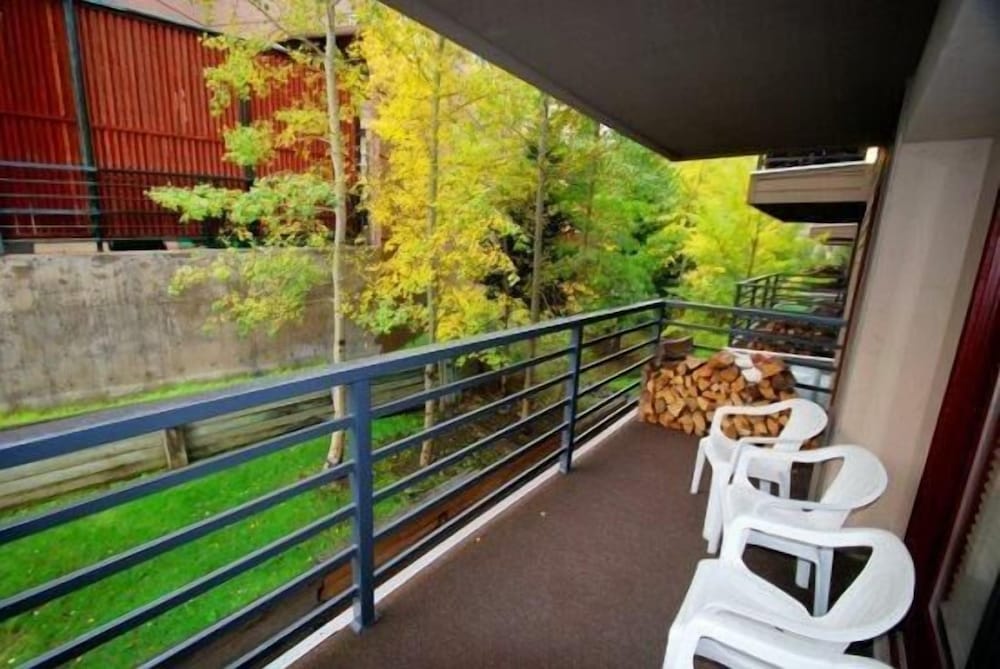 Snowdance Manor 2 Bedroom Holiday home by Key to the Rockies