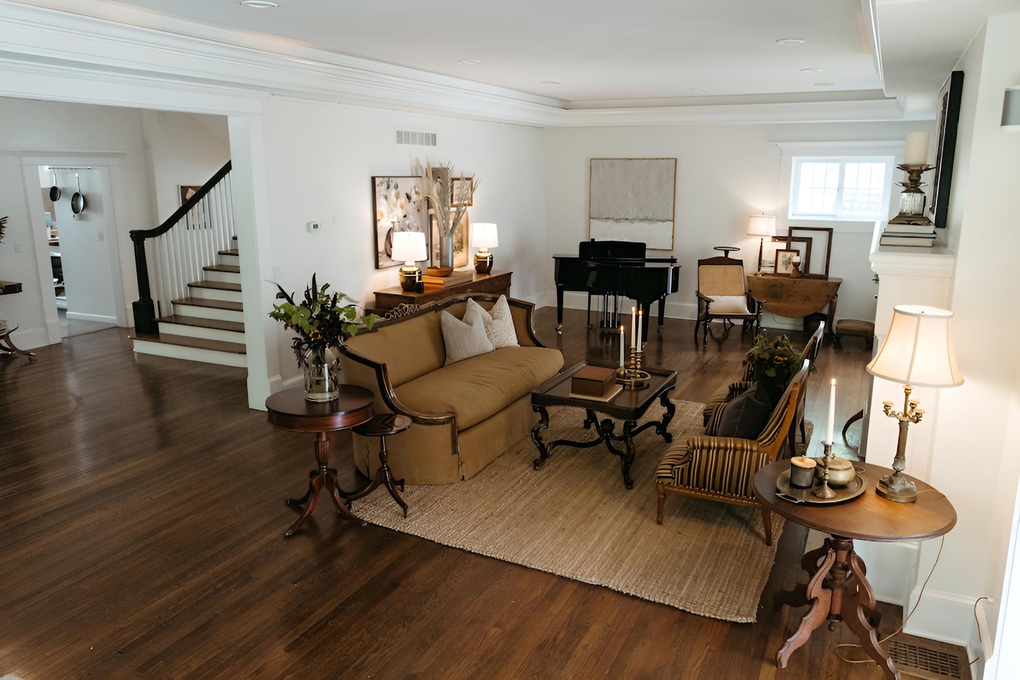 Kansas City Vacations - Oak Street Mansion - Property Image 53