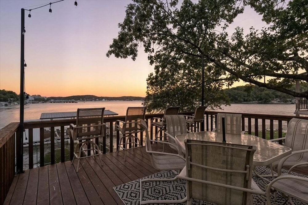 Lakefront Home at the 10mm With Dock Slip & Bar