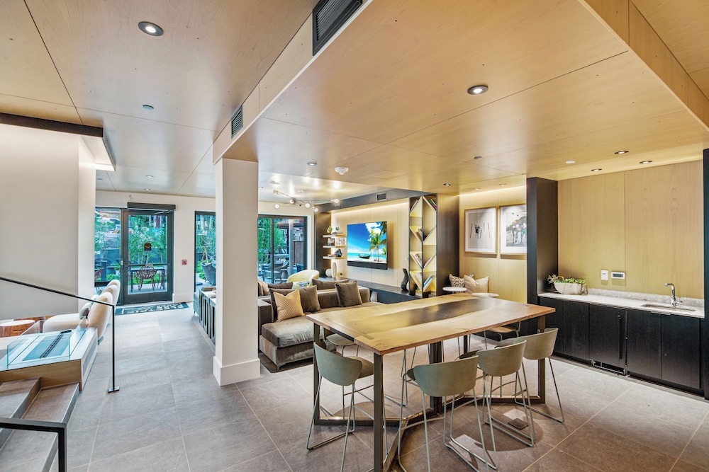 Electric Pass Lodge by Snowmass Vacation