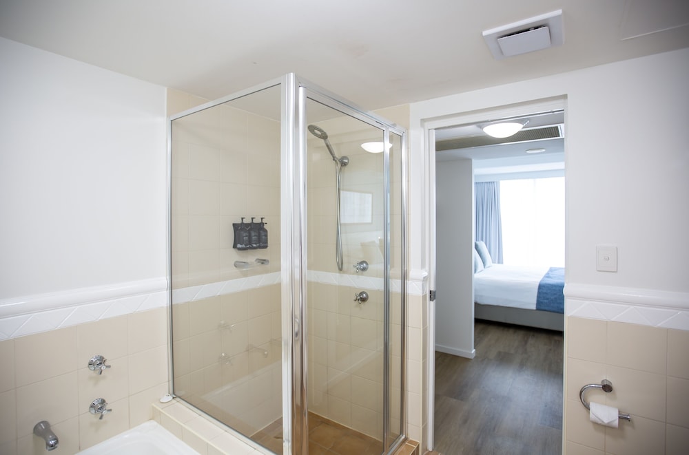 Surfers Paradise Vacations - Club Wyndham Crown Towers - Property Image 8