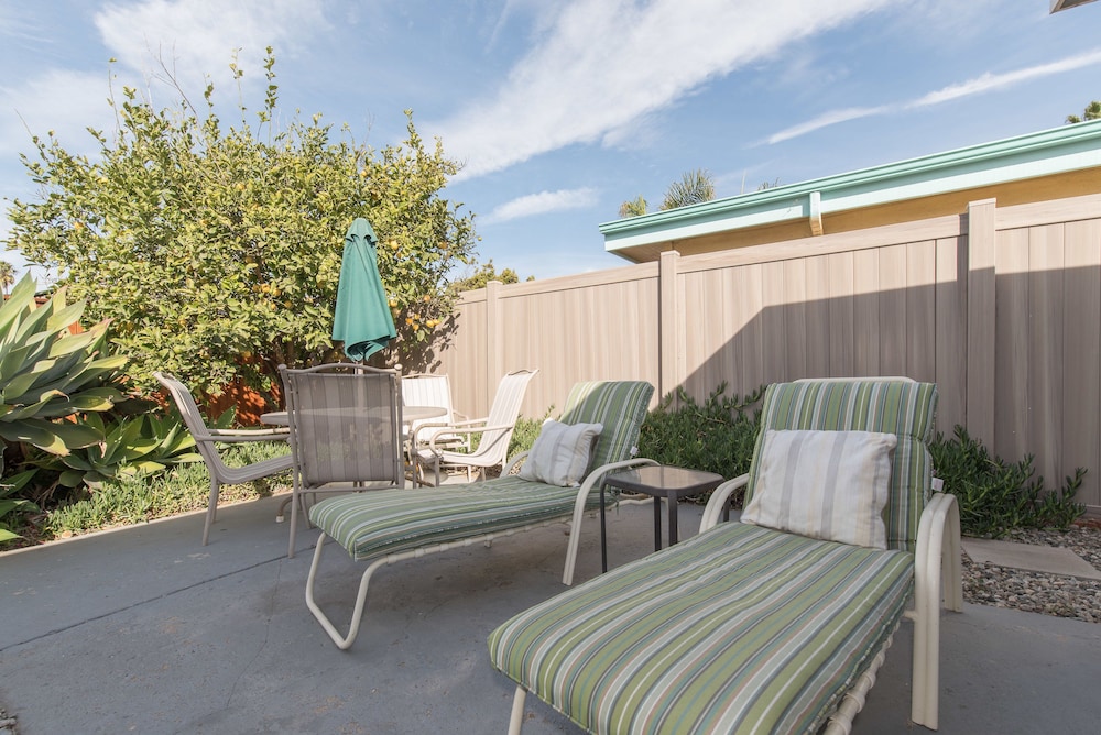 Ventura Vacations - Ventura Beach Cottage - Property Image 25