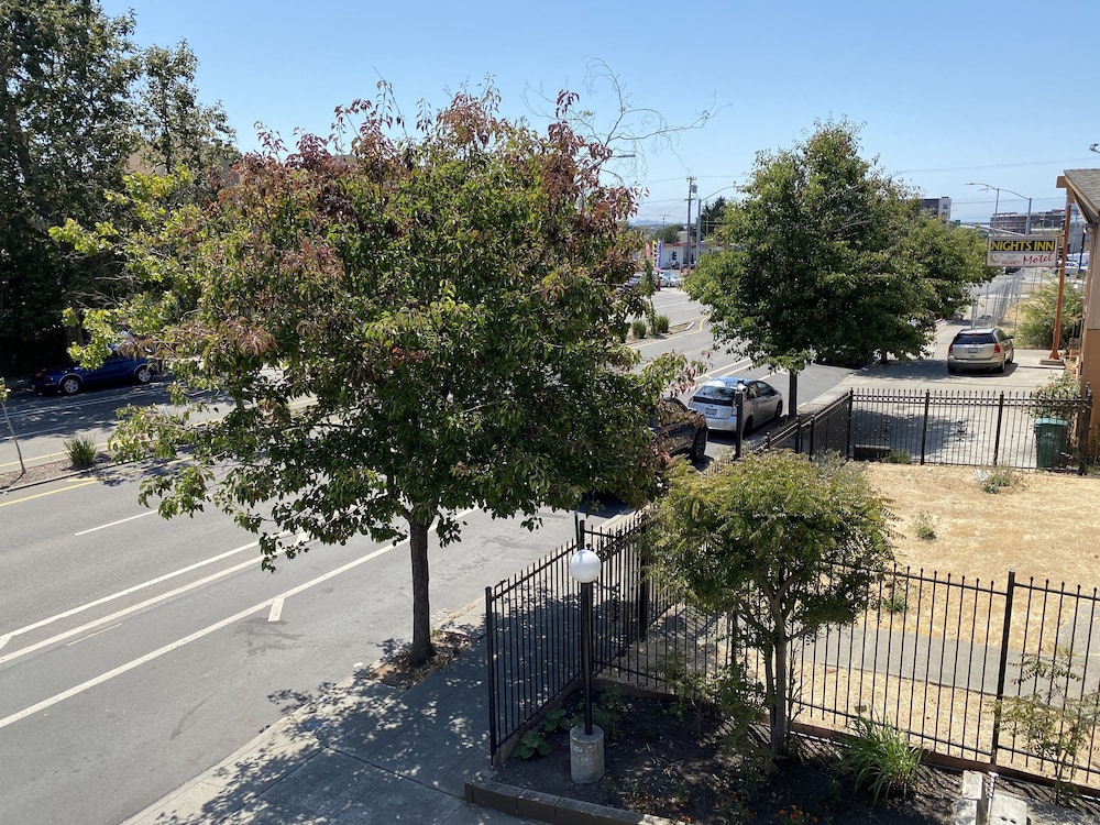 Bayview Motel