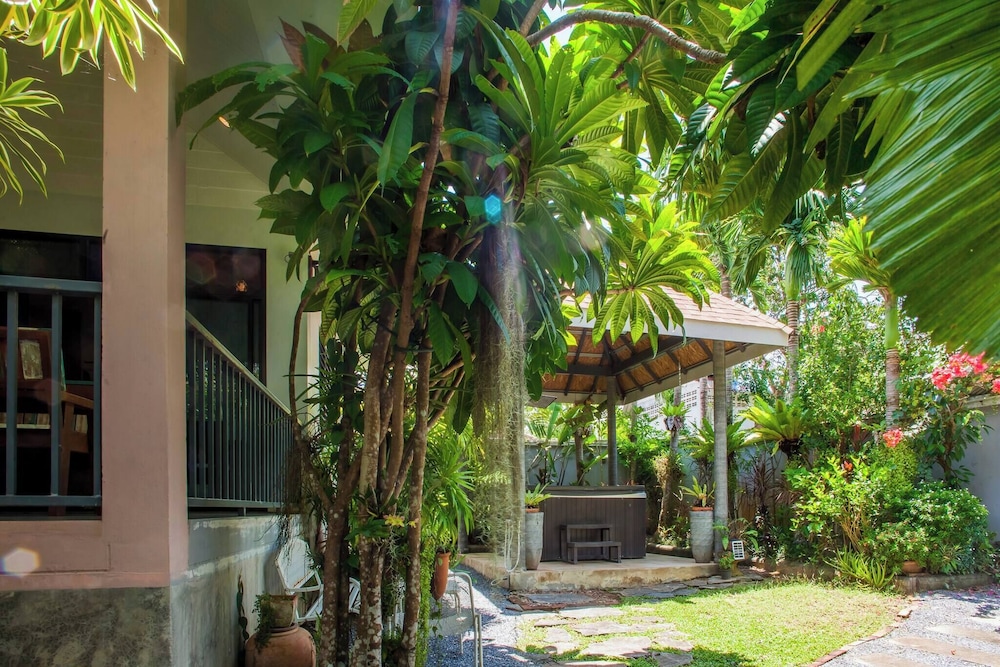 Jaccuzi House 5 pl 200 m From a Beautiful Beach