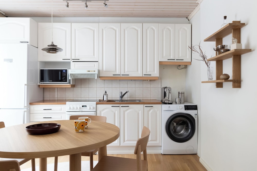 Stylish 1BR Apt. in Historic Area