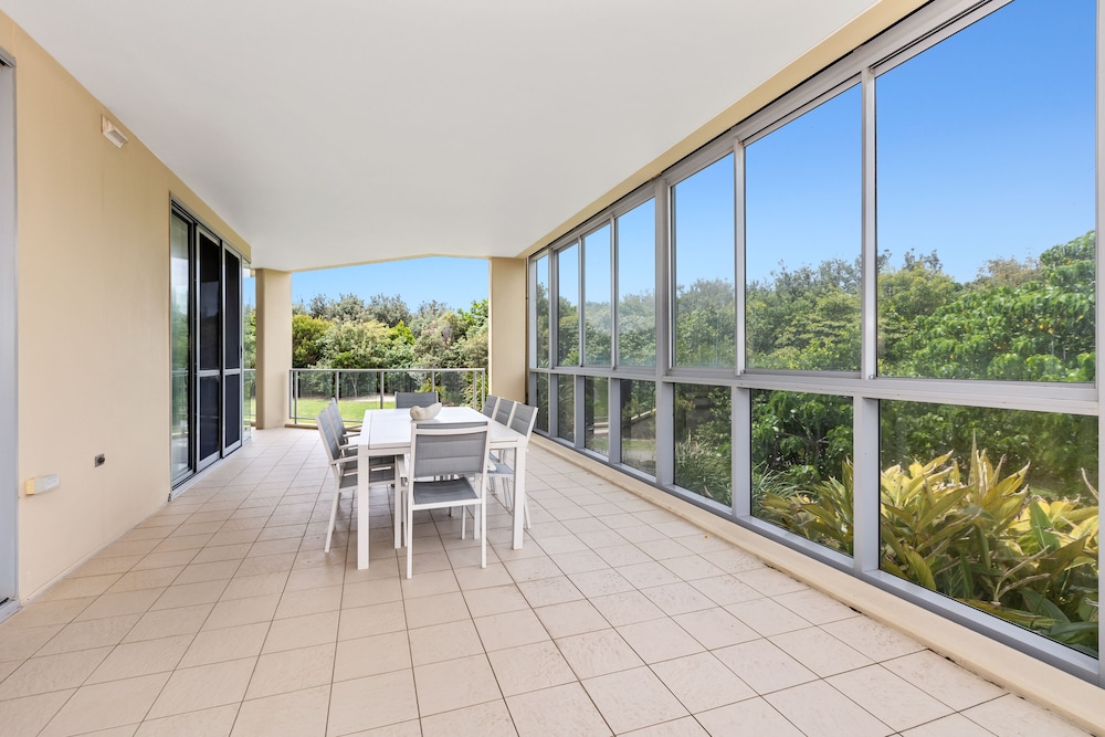 Luxury Apartments on Bells Boulevard