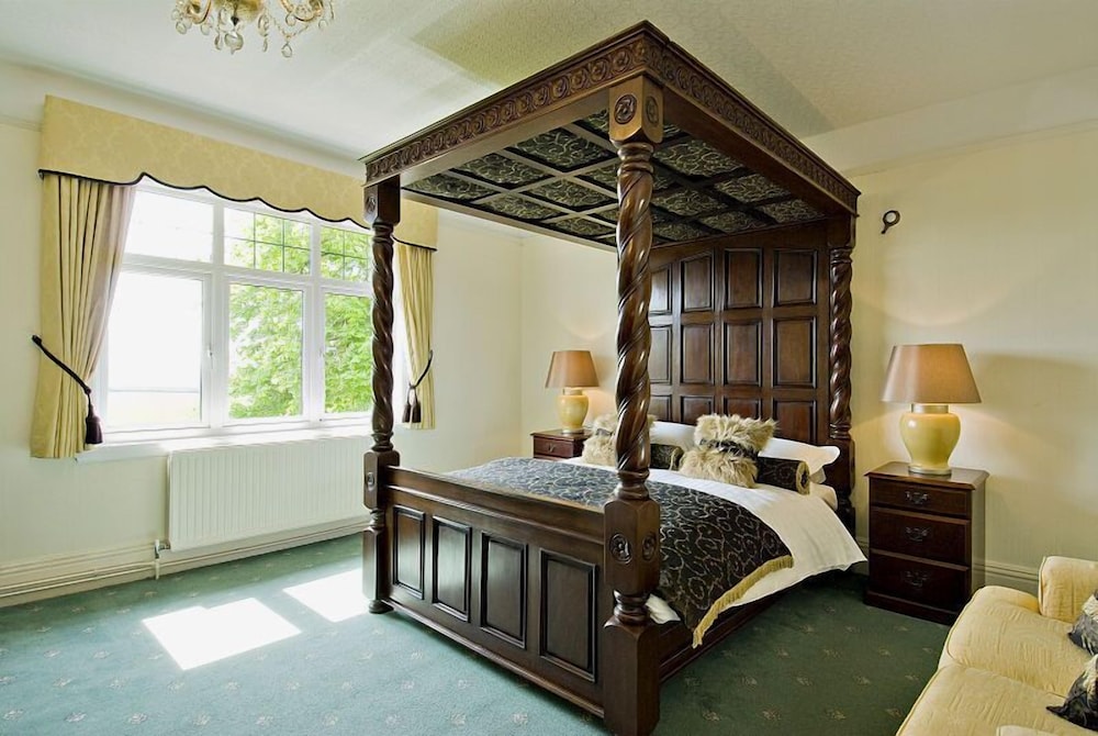 Ashleigh House view 5