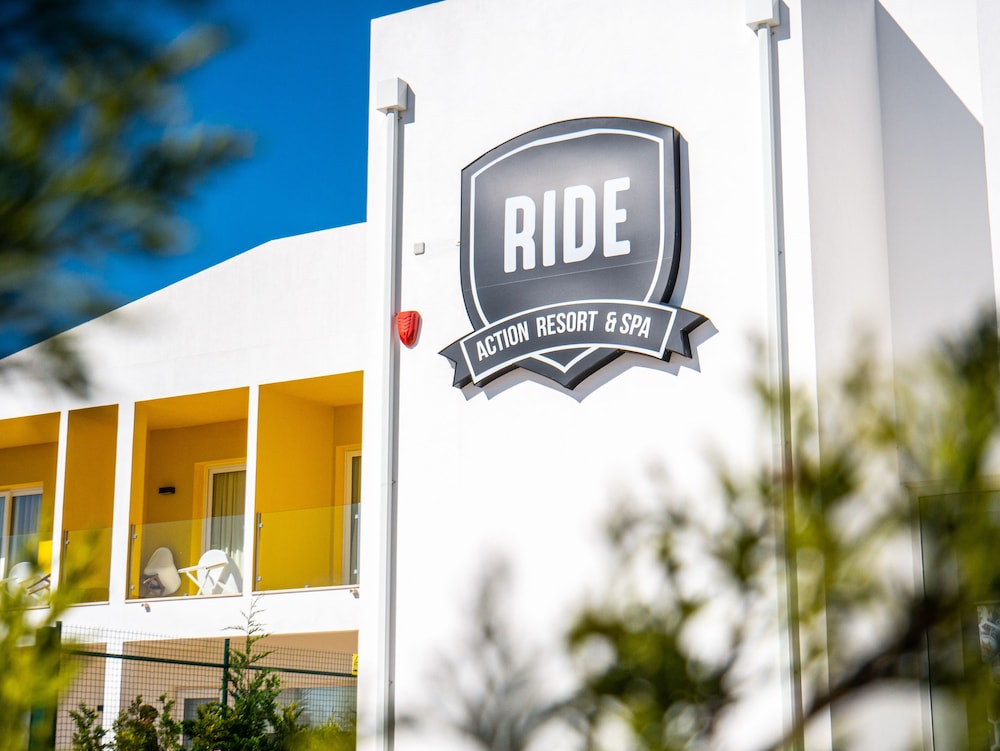 Hotel RIDE Surf Resort & SPA - Image 1