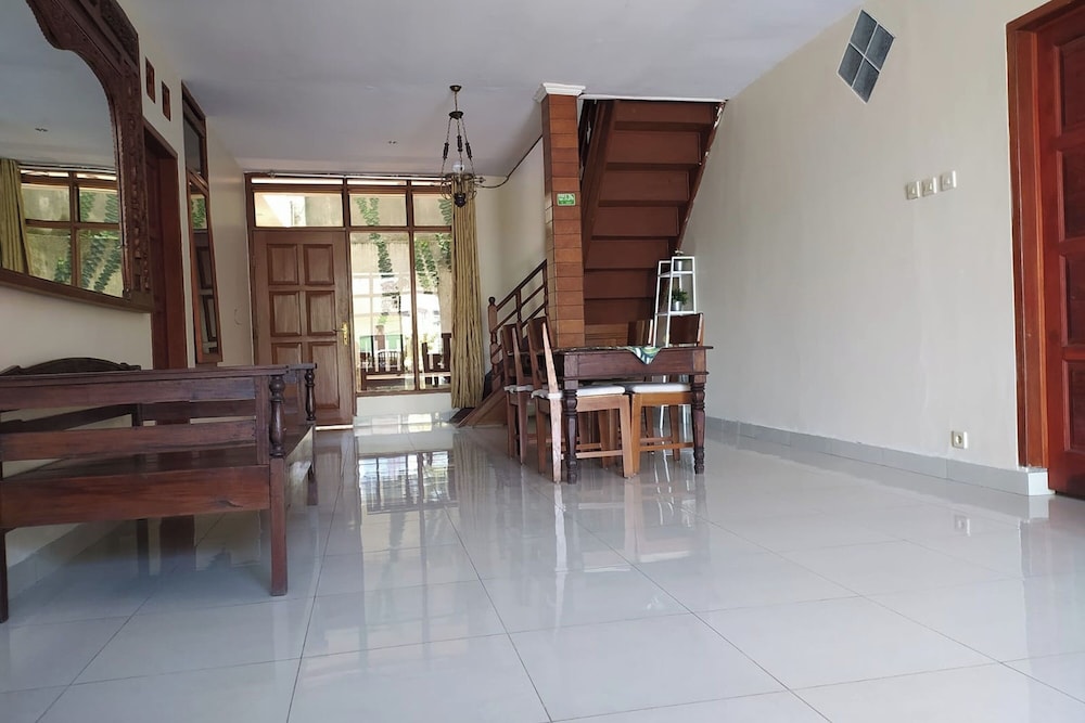 Hazel House Bandung