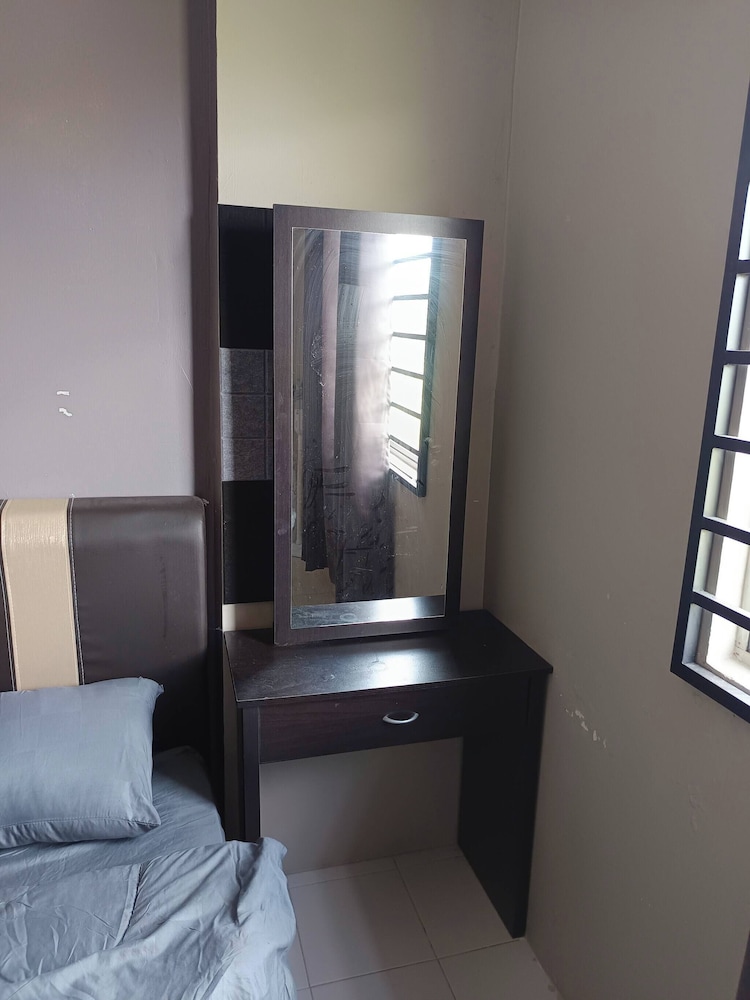 Hidanah Sutravilla Homestay