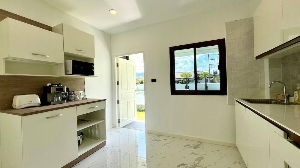 Khaolak Pool Villa With 3 Bedrooms