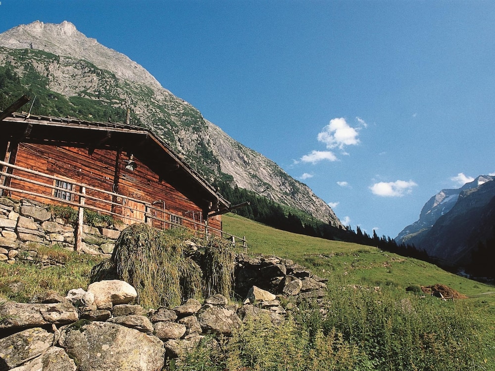 Cosy Holiday Flat Close to the ski Area view 4