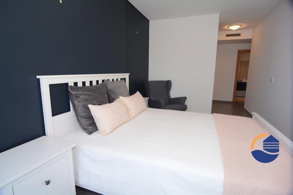 16 in Portim o With 2 Bedrooms and 2 Bathrooms