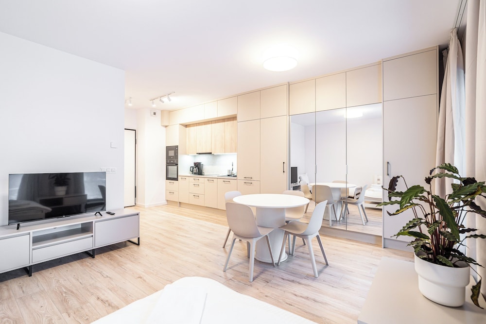 RentPlanet - Apartament Góreckiego 19