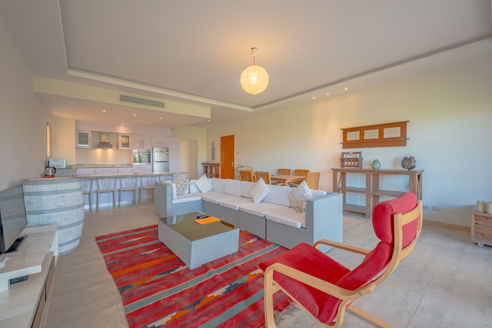 VESTA - Soma Bay Residence