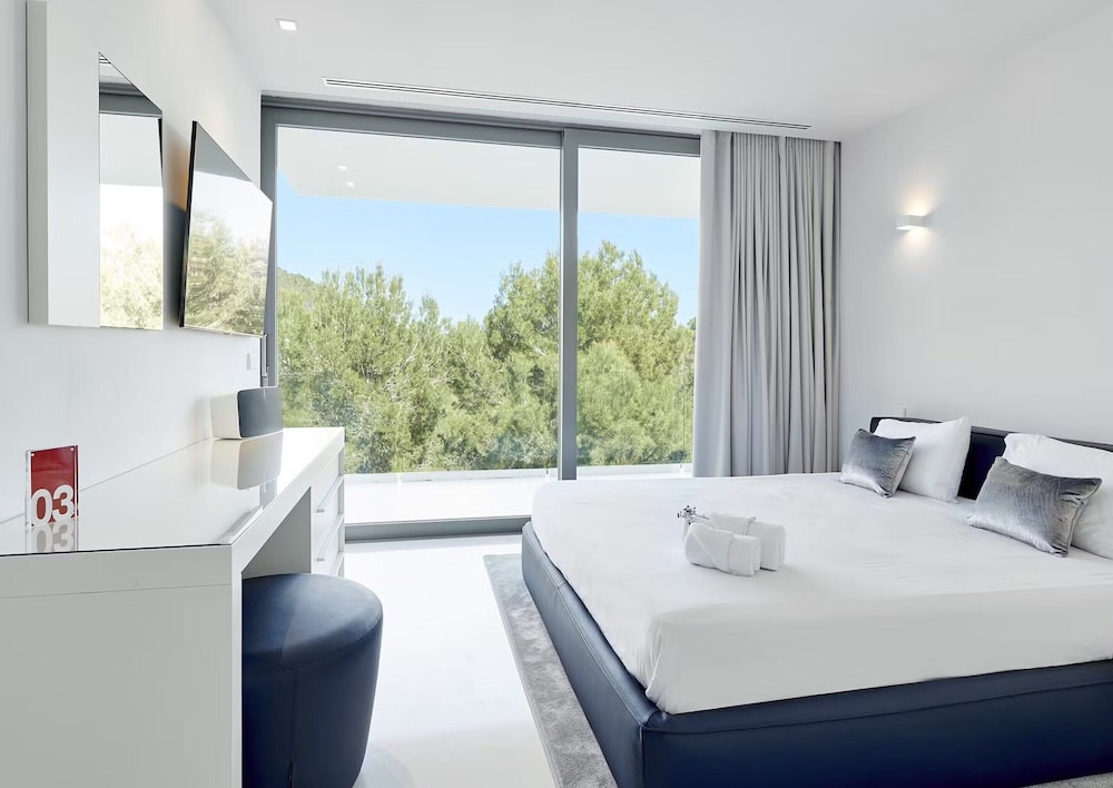 Stylish Villa Near Ibiza Town