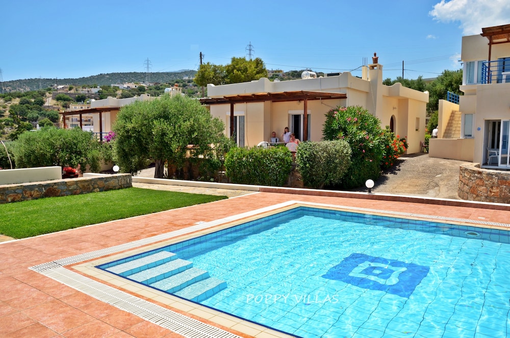 Poppy Villas
