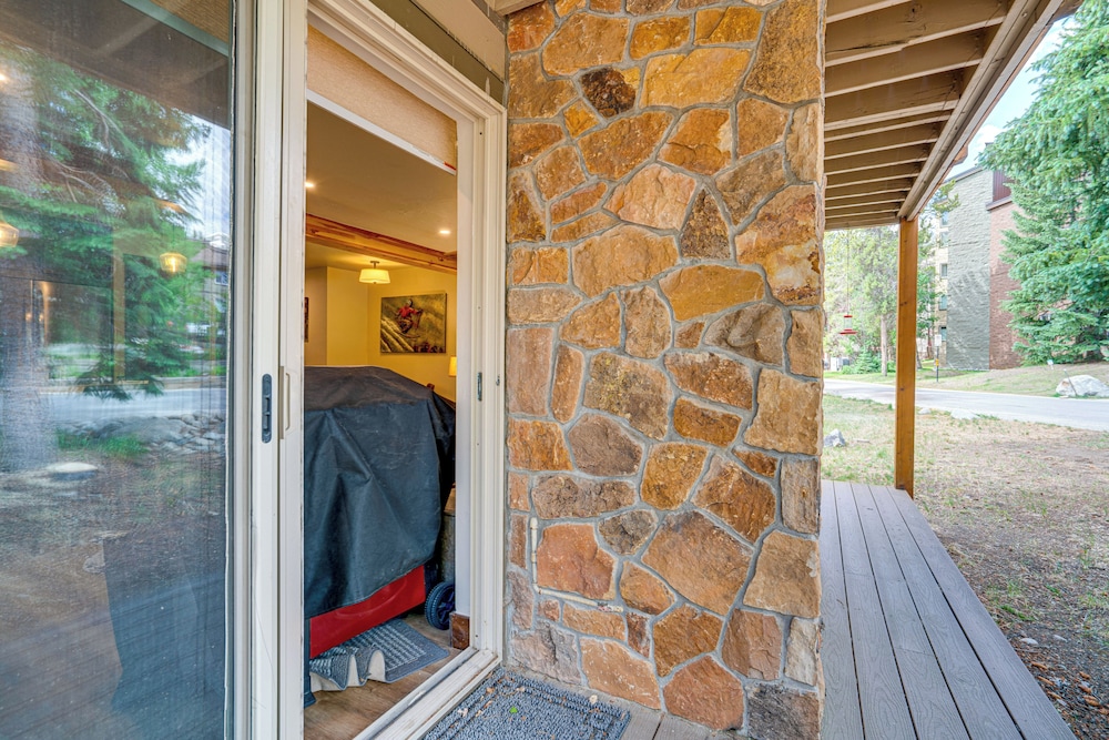 Walk to Slopes & Main St: Cozy Breckenridge Condo!