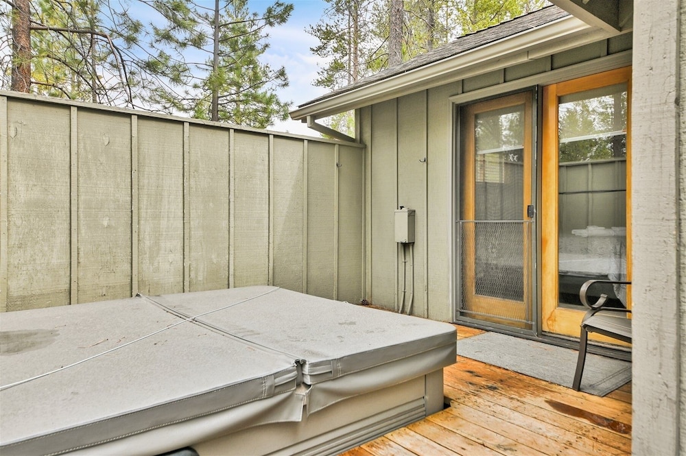 Otter 8 3 Bedroom Home