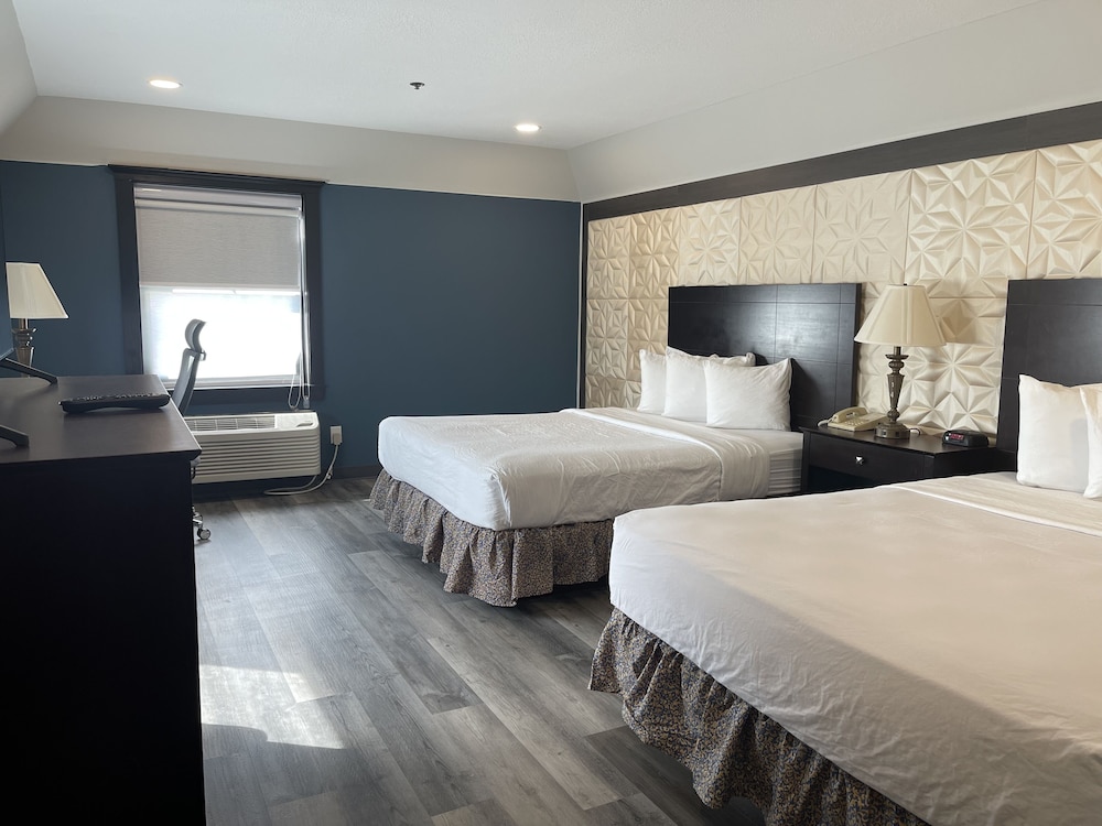 Bloomington Vacations - The Chateau Hotel and Conference Center - Property Image 92