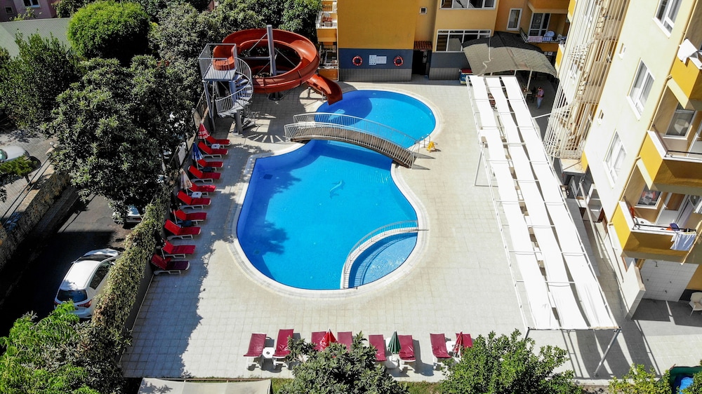 Rose Garden Apart Hotel - Image 42