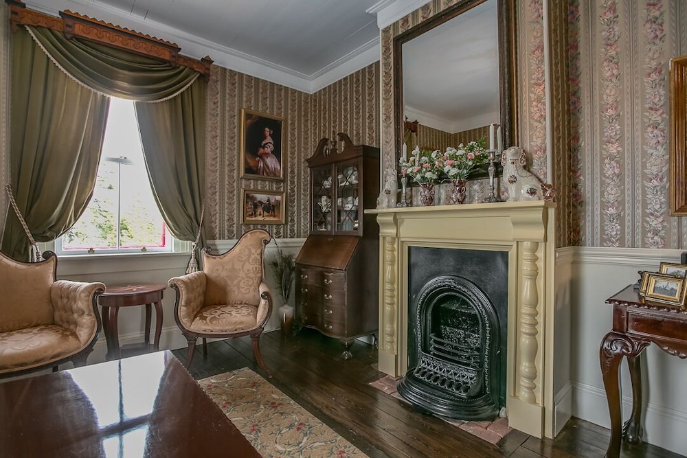 George House Heritage B&B