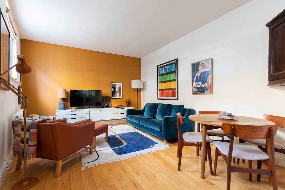 Park Crescent Mews East II by Onefinestay