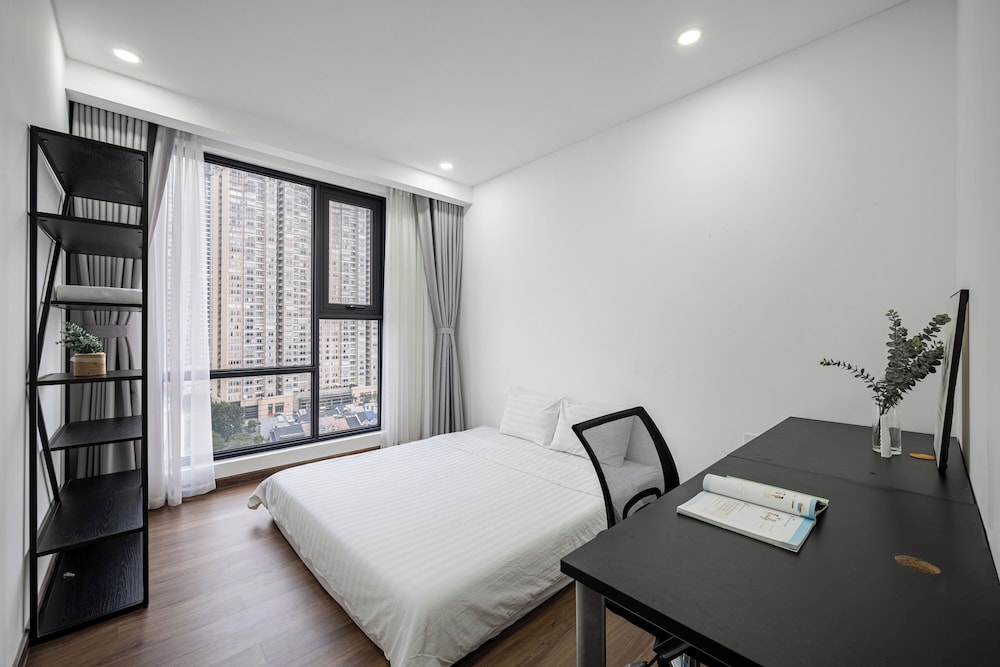 OPAL SAIGON PEARL Premier Residence
