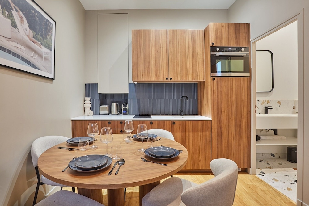 Apartment Center of Paris