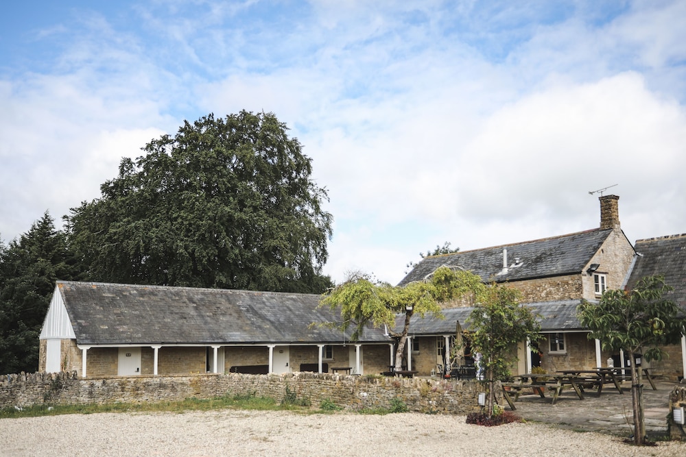 Merrymouth Inn