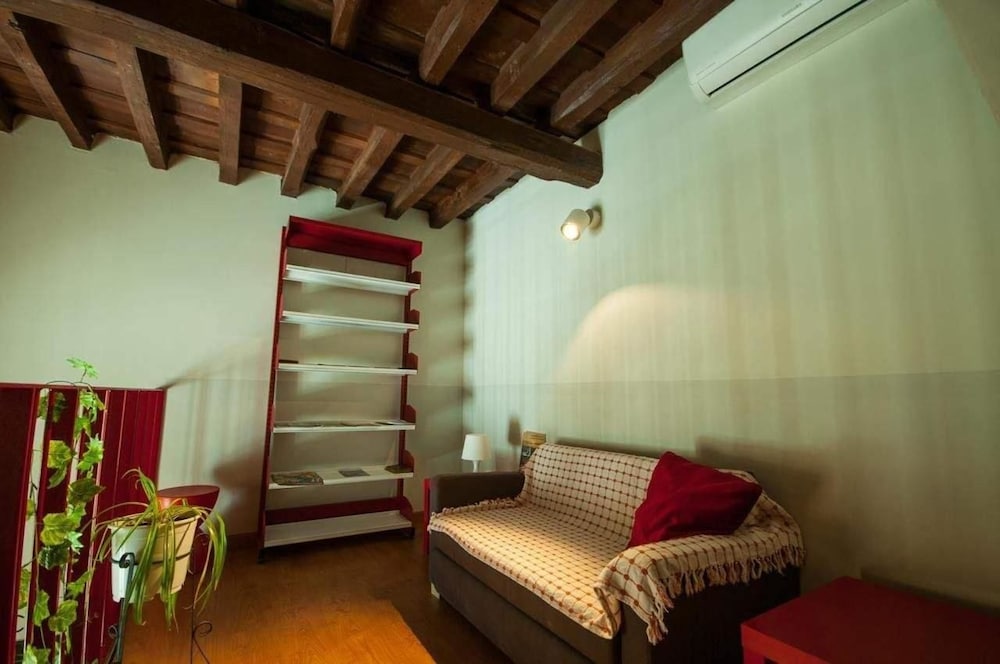 Albergue Santa Ana - Hostel