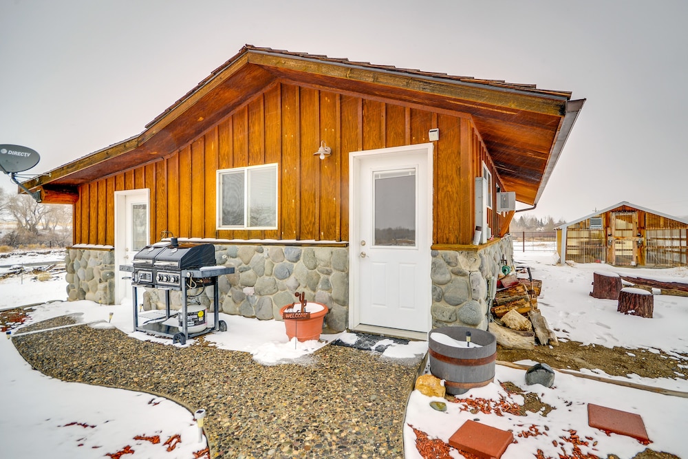Cody Vacation Rental Near Cedar Mountain! view 4