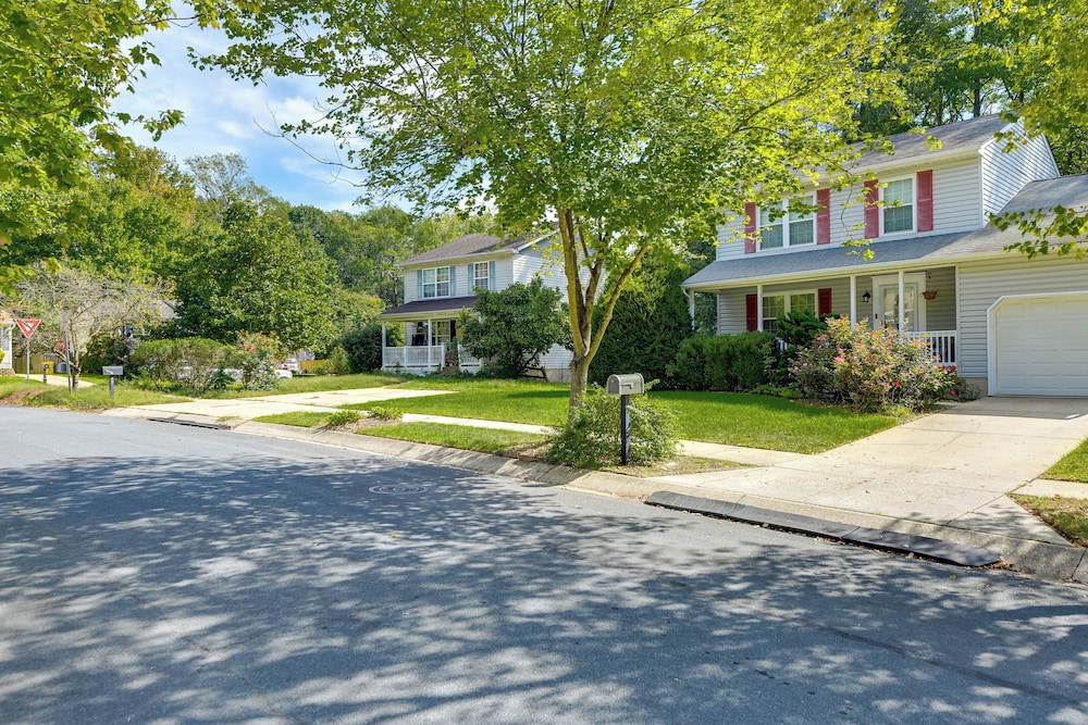 Cozy Apt in DC Suburbs: 4 Mi to Main St Laurel