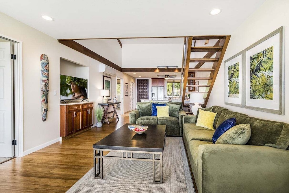 Ocean and Golf Course Views - Top Floor -vrkcv