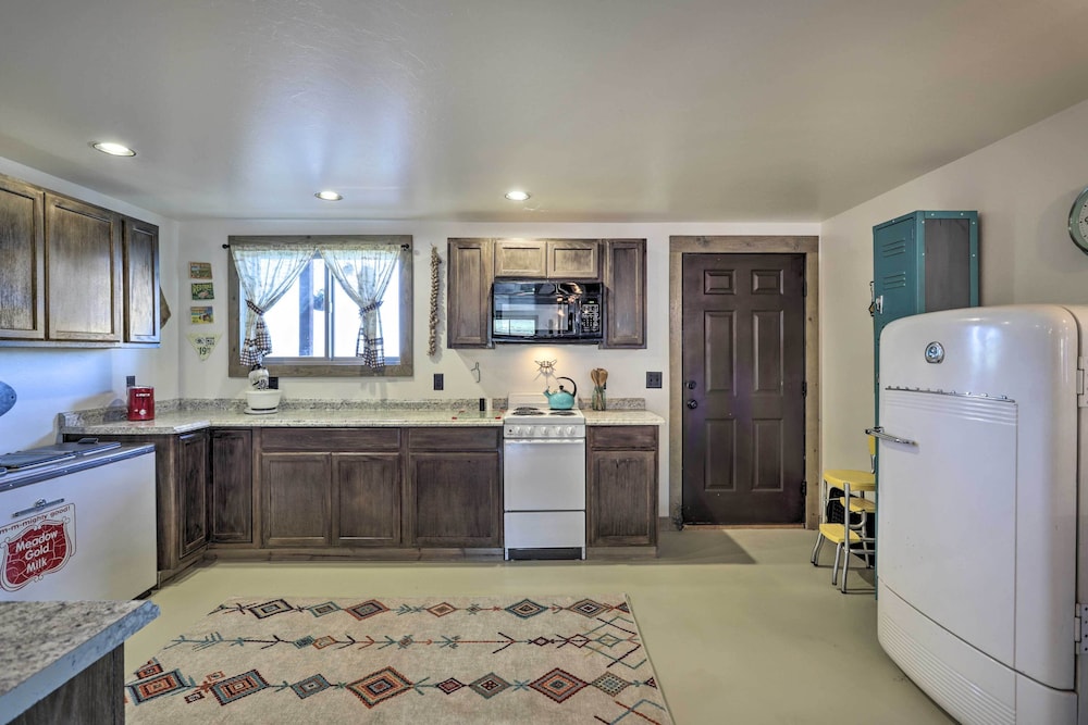 Montrose Barndominium on 7 Acres With Views! view 5