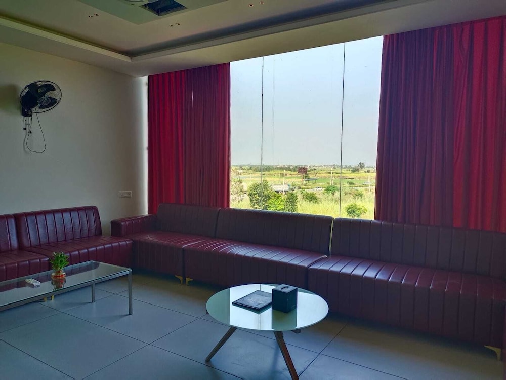 THE PRINCE ZENQ XPRESS RESORTT ROHTAK