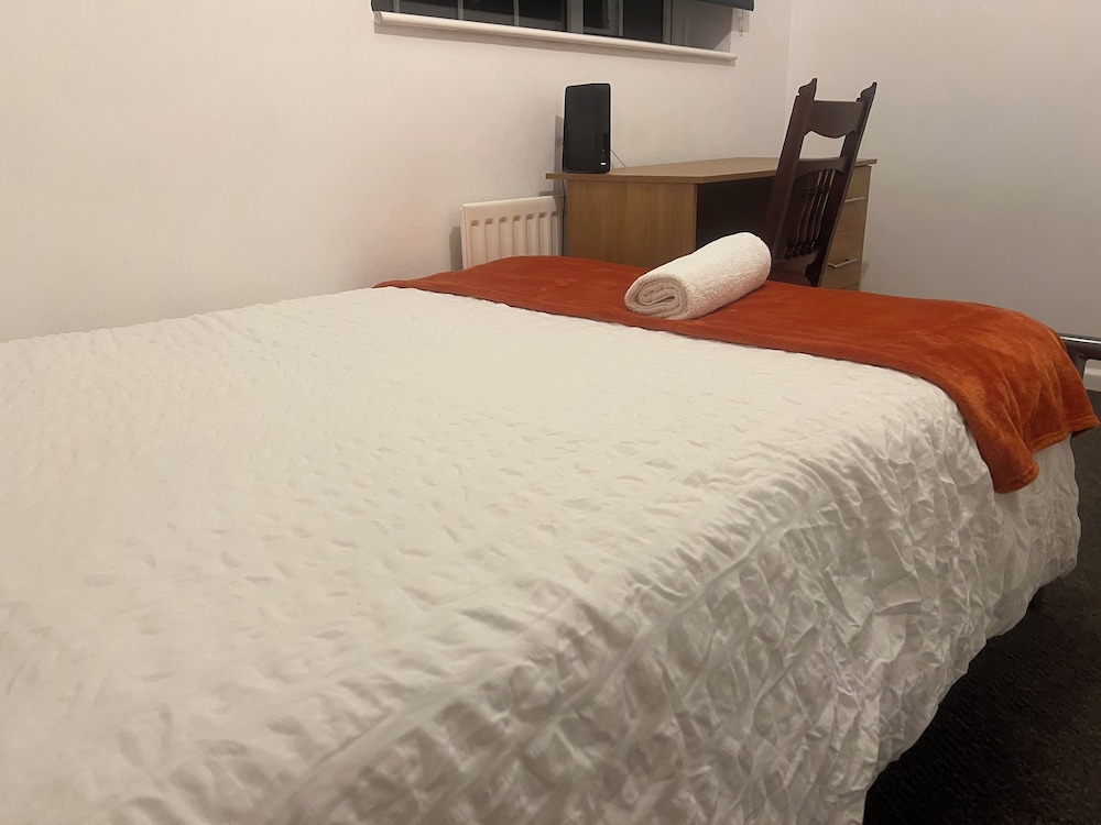 The Coral Guest House Winchester