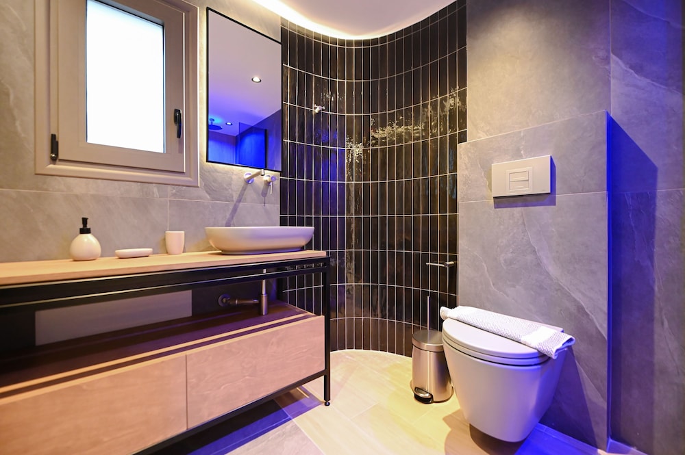MGK Luxury Suites With a Private Pool Ligaria