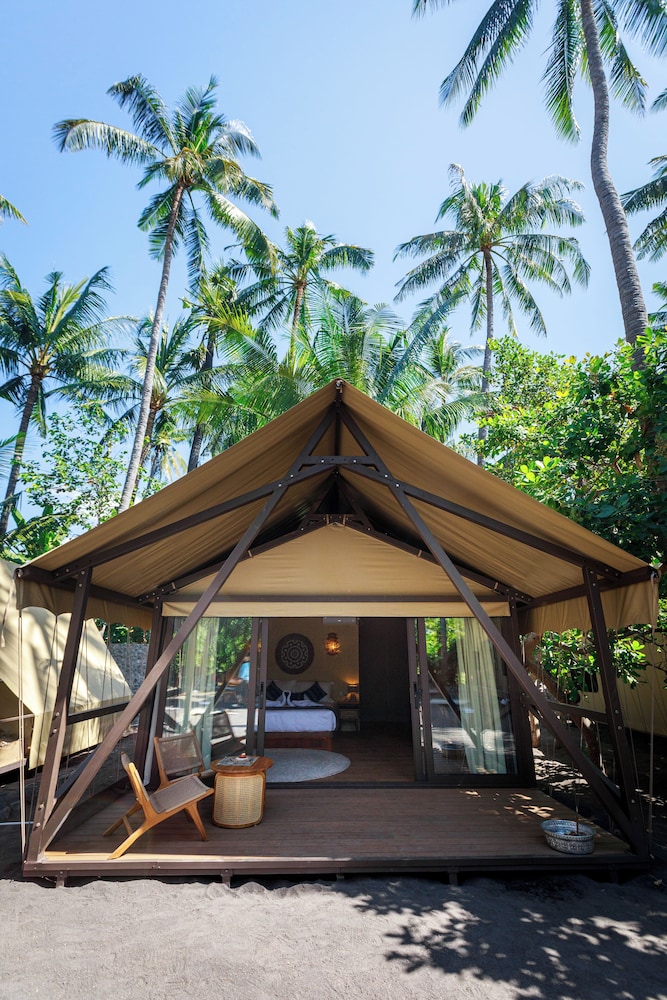 Barefoot Glamping