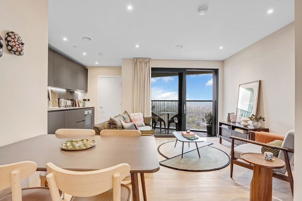 Riverstone Heights
