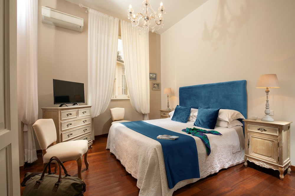 Avignonesi Suites - Domus Collection