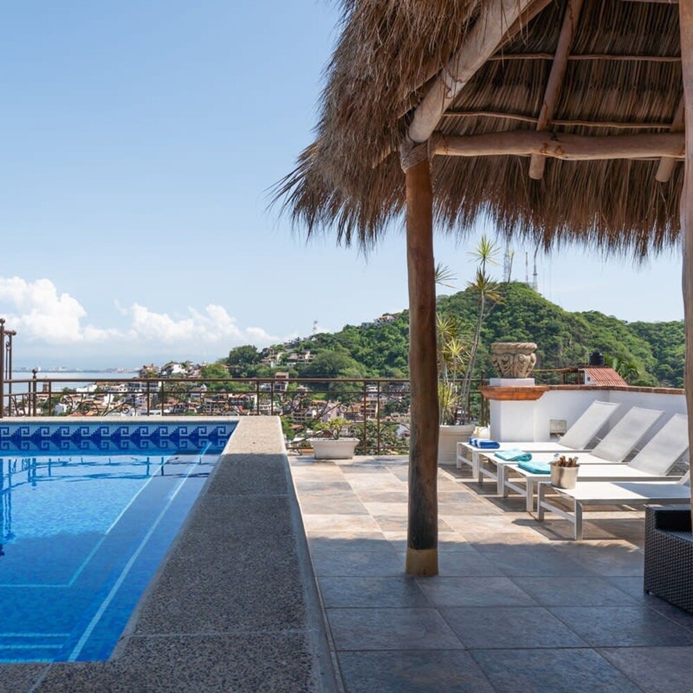 Romantic Zone Alta Vista 1 Bedroom 2 bed 2 Bath view 4