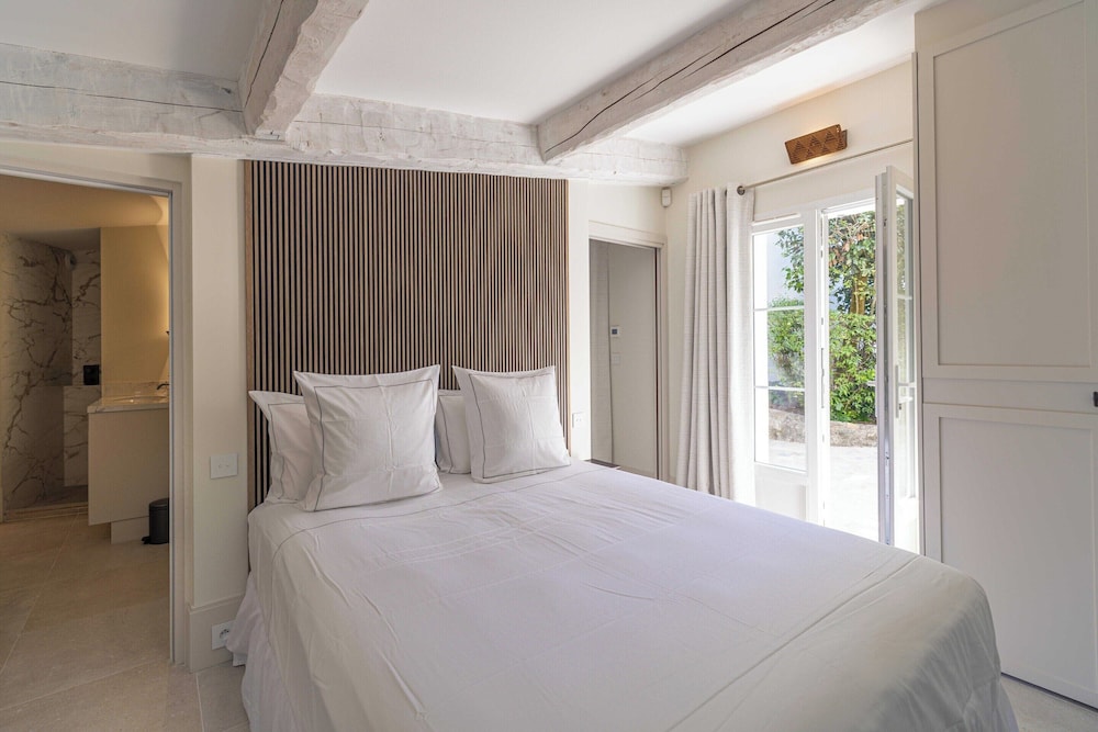 Luxurious Villa With Heated Pool 5br/10p - Cannes view 4