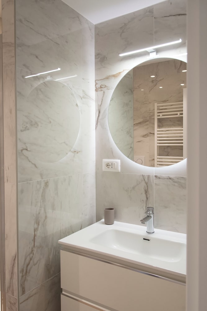 Colosseum suites by Glen