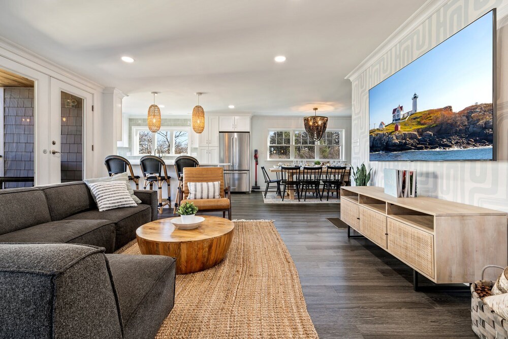 Game Room, Home Gym, 1 Mile to Beach